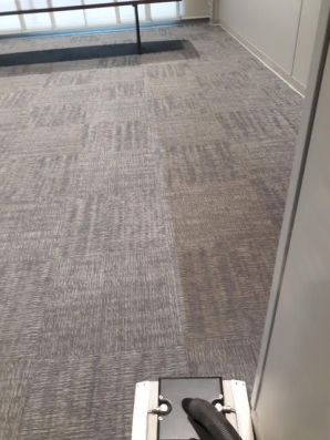 Commercial Carpet Cleaning in Inglewood, NE (1)